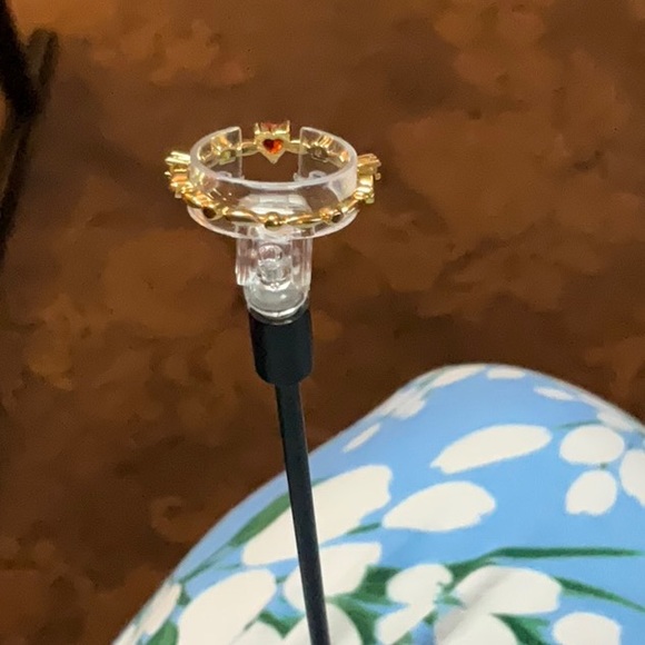 Gold Ring w/Red Heart Shaped Stone. Size 8 - Picture 3 of 4